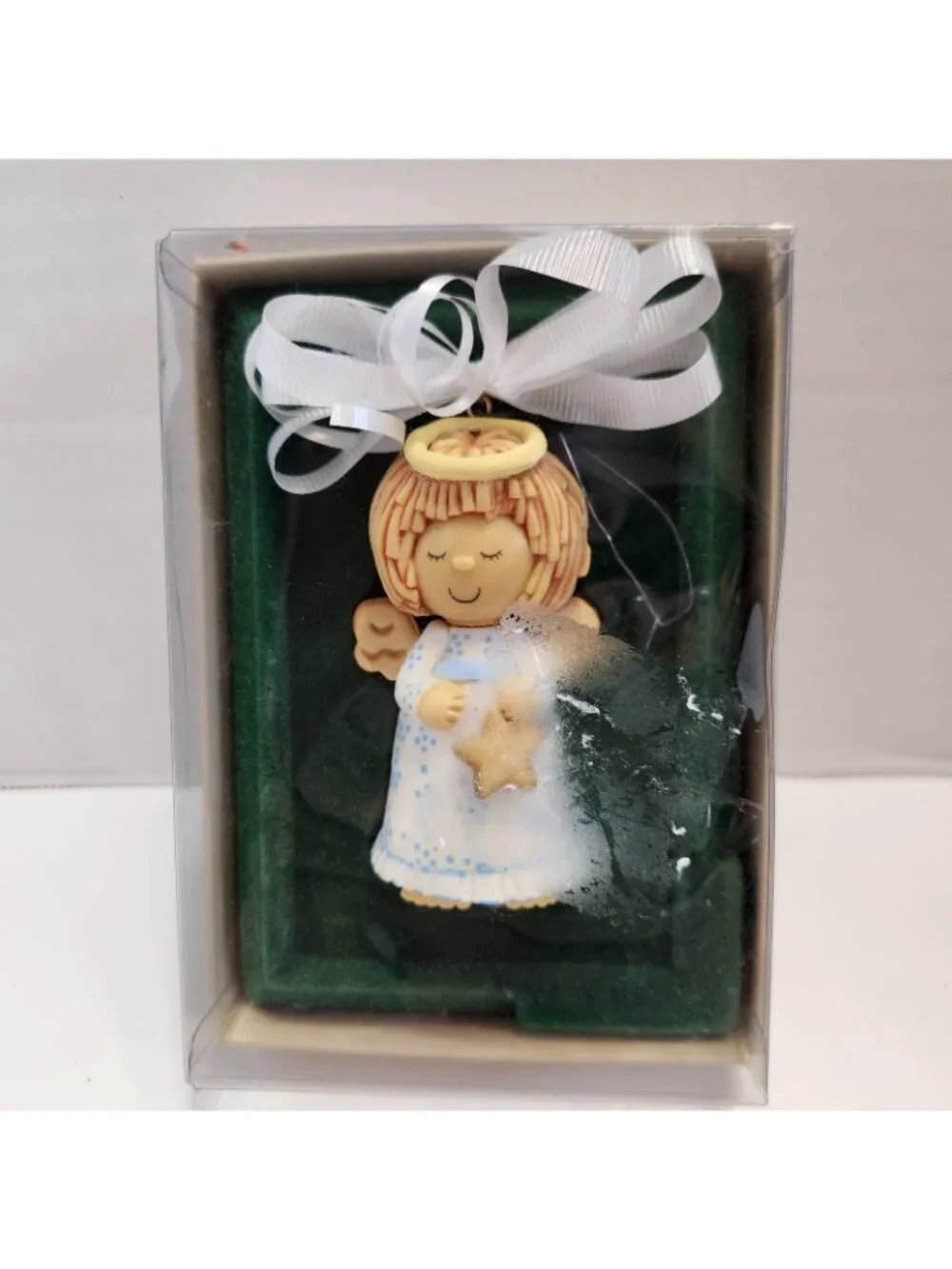 1978 Hallmark Keepsake Ornament Ceramic Christmas Angel with Star In Original Bx